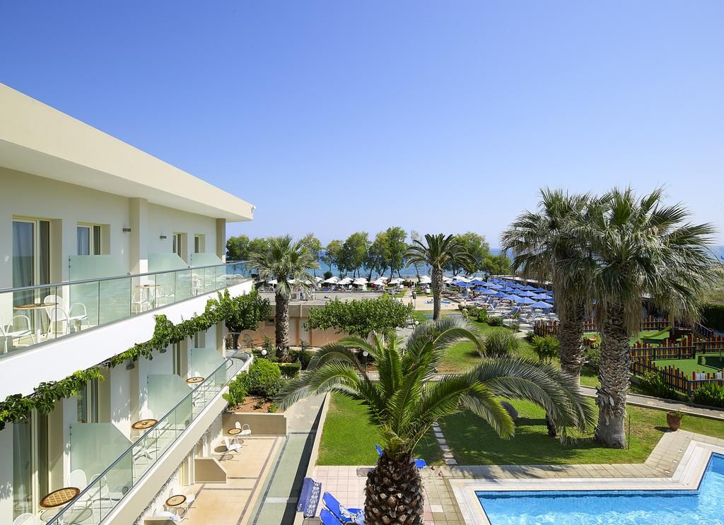 Malia Bay Beach Hotel & Bungalows фото 0