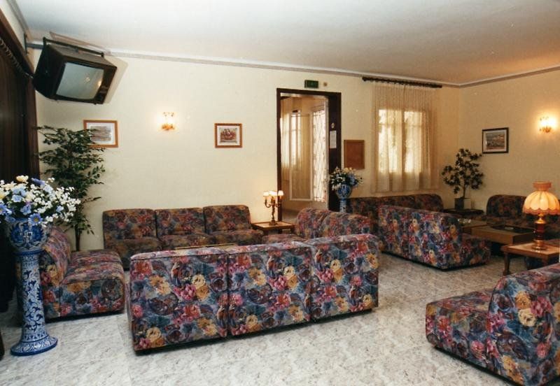 Хостел «Hostal Bonavista» фото 10