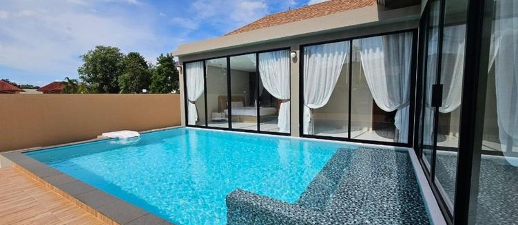 Фото отеля Baan First Pool Villa