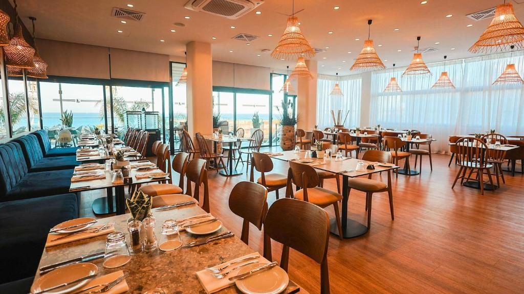 Cavo Maris Beach Hotel фото 69