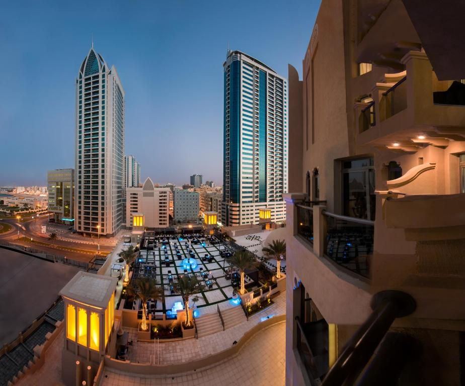 Bahi Ajman Palace Hotel фото 96