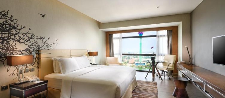 Фото отеля Hilton Colombo Residences