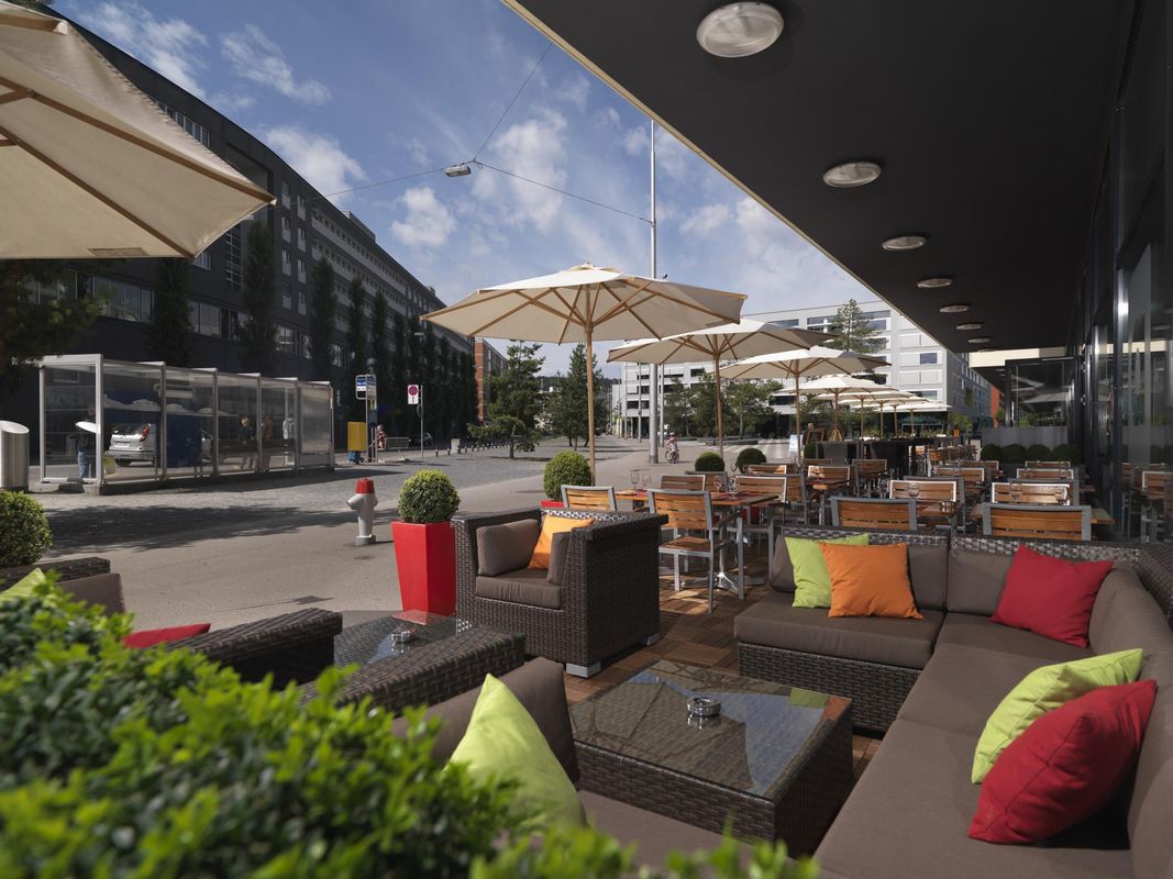 Courtyard by Marriott Zurich North фото 7