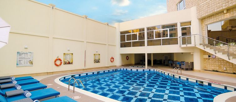 Фото отеля Al Safir Hotel & Tower