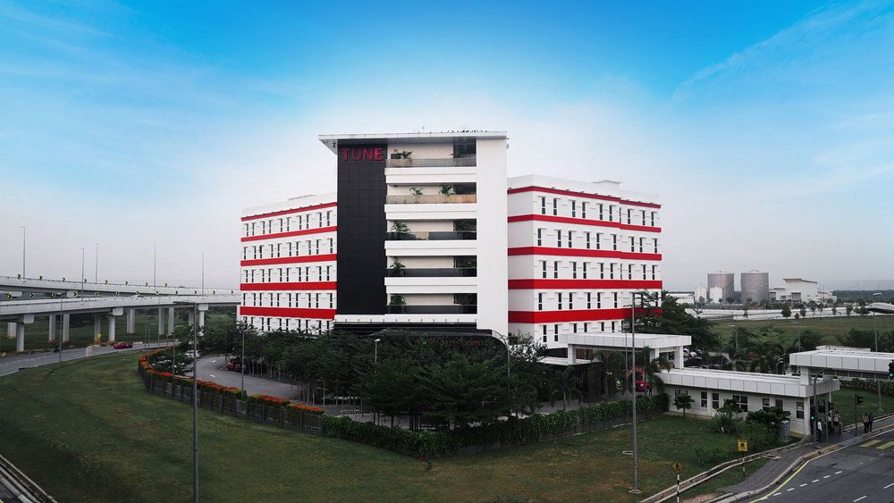Tune Hotel Klia-Klia2, Airport Transit фото 28