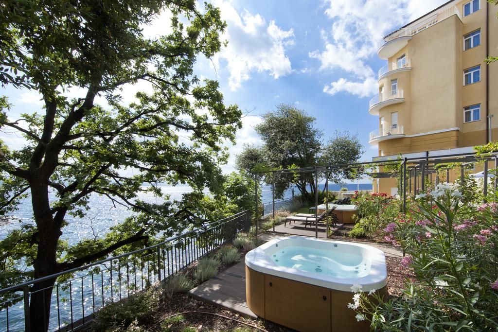 Remisens Premium Villa Ambasador фото 0
