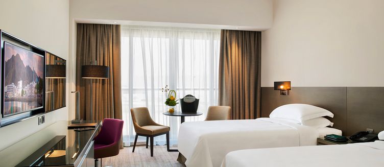 Фото отеля Novotel Muscat Airport