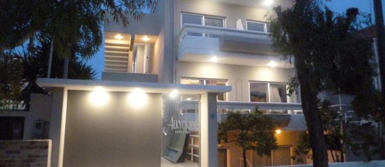 Фото отеля Alkyonides Hotel