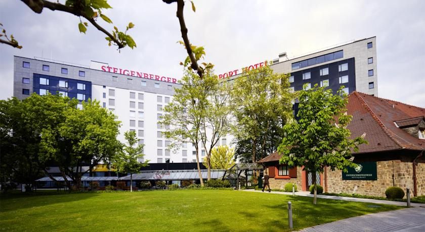 Steigenberger Airport Hotel фото 0