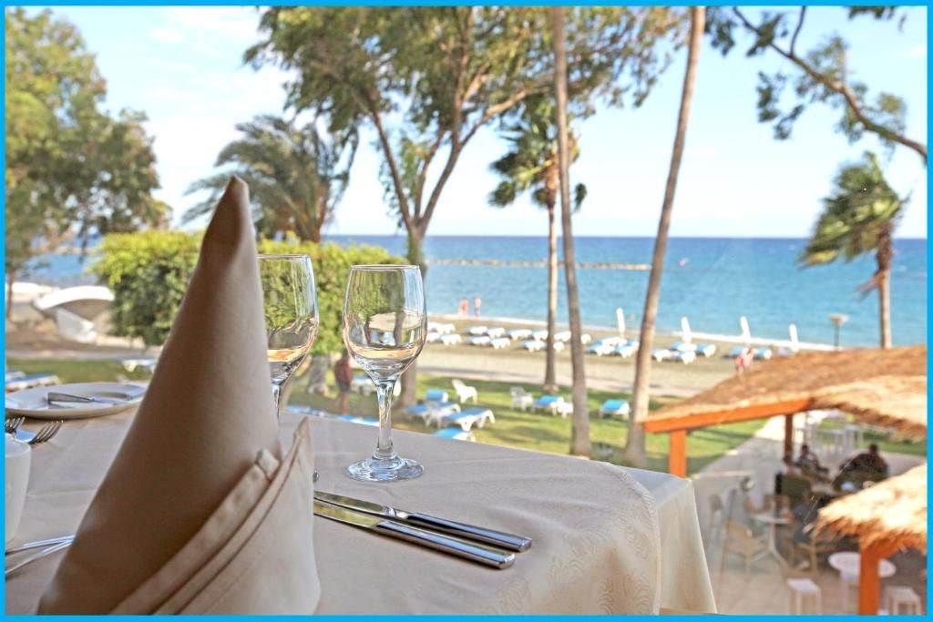 Poseidonia Beach Hotel фото 24