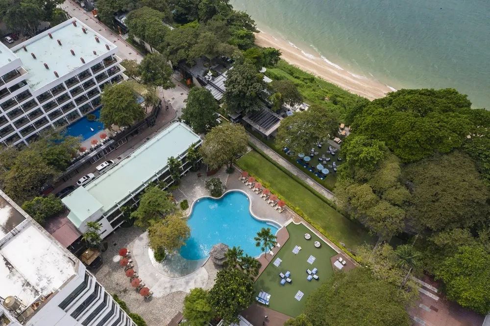 Cosy Beach Hotel фото 2