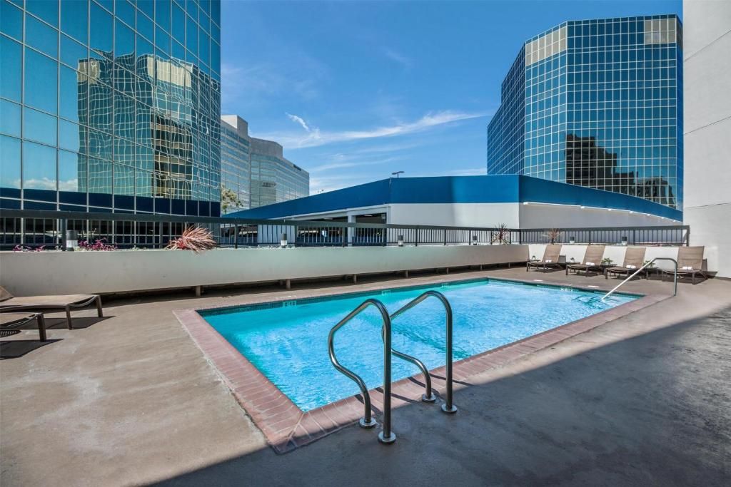 Crowne Plaza Los Angeles International Airport фото 20