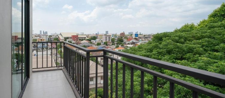 Фото отеля Icheck Inn Darisa Ngamwongwan