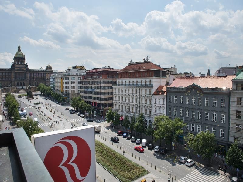 Ramada Airport Hotel Prague фото 3