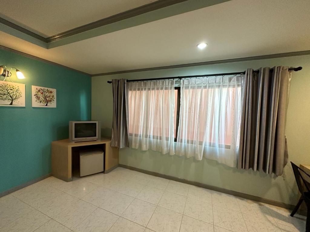 Thipurai City Hotel - SHA Plus фото 6