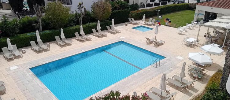 Фото отеля Mandalena Hotel Apartments