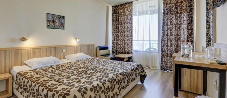 Фото отеля Shipka Hotel