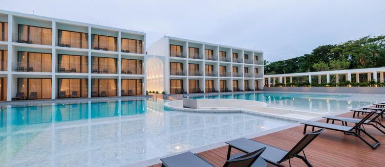 Фото отеля Patong Beach Hotel by See2Sea