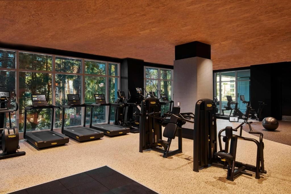 Virgin Hotels Las Vegas, Curio Collection by Hilton фото 8