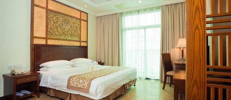 Фото отеля Baohong Hotel Sanya (Annex Building)