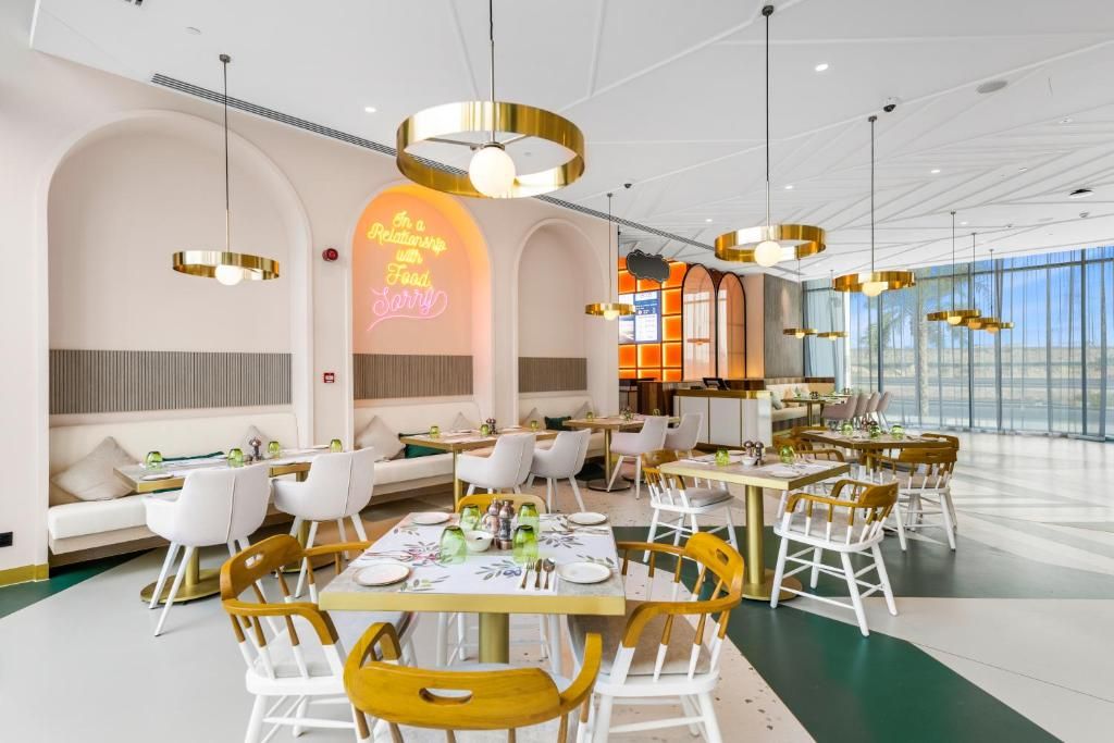 Ecos Dubai Hotel at Al Furjan фото 21
