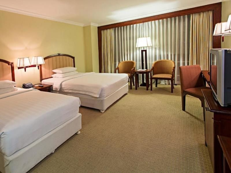 Cebu Parklane International Hotel фото 3