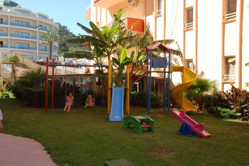 Club Diana Hotel фото 1
