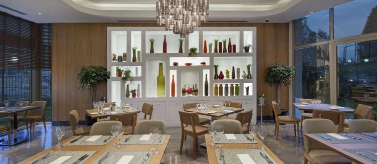 Фото отеля DoubleTree by Hilton Istanbul Tuzla