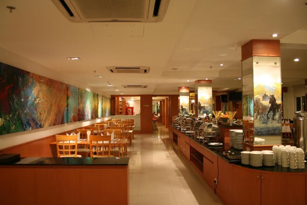 Baron Beach Hotel фото 9