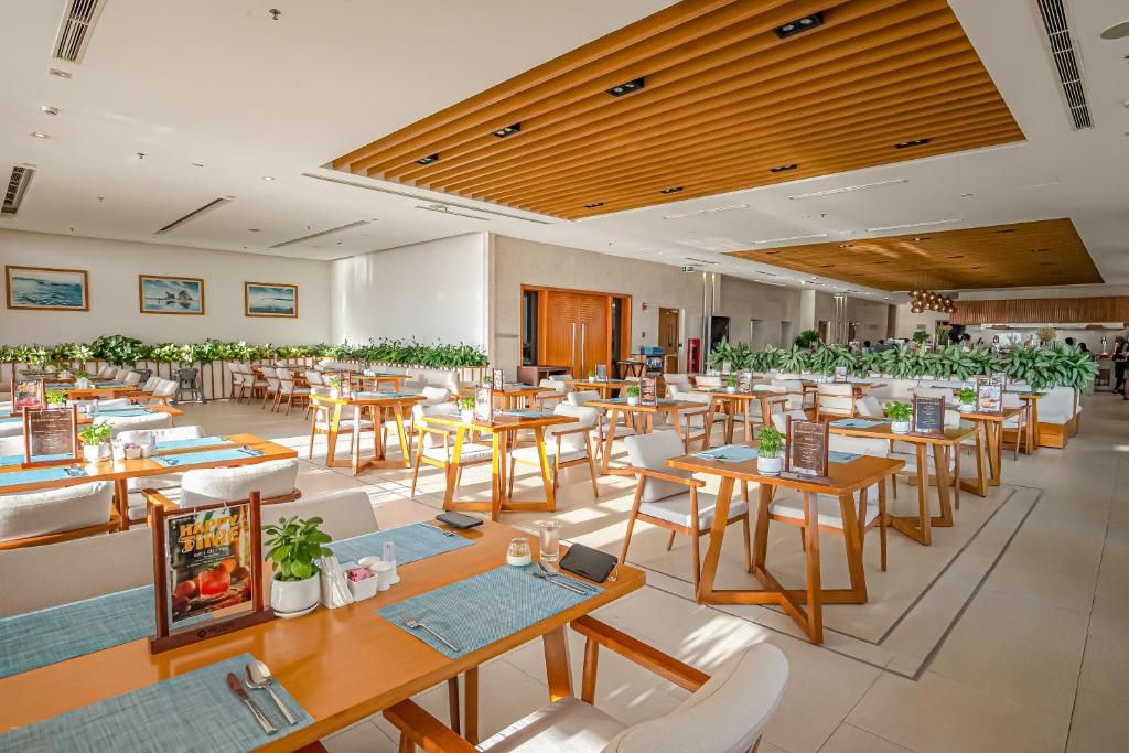 TMS Hotel Da Nang Beach фото 39