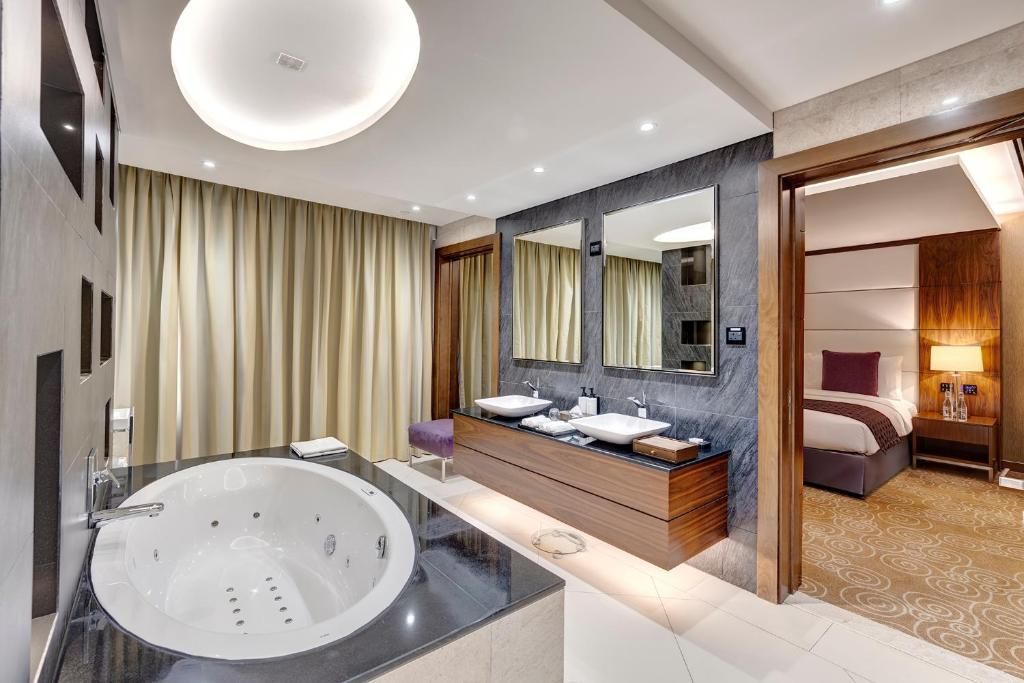 Crowne Plaza Muscat OCEC фото 34