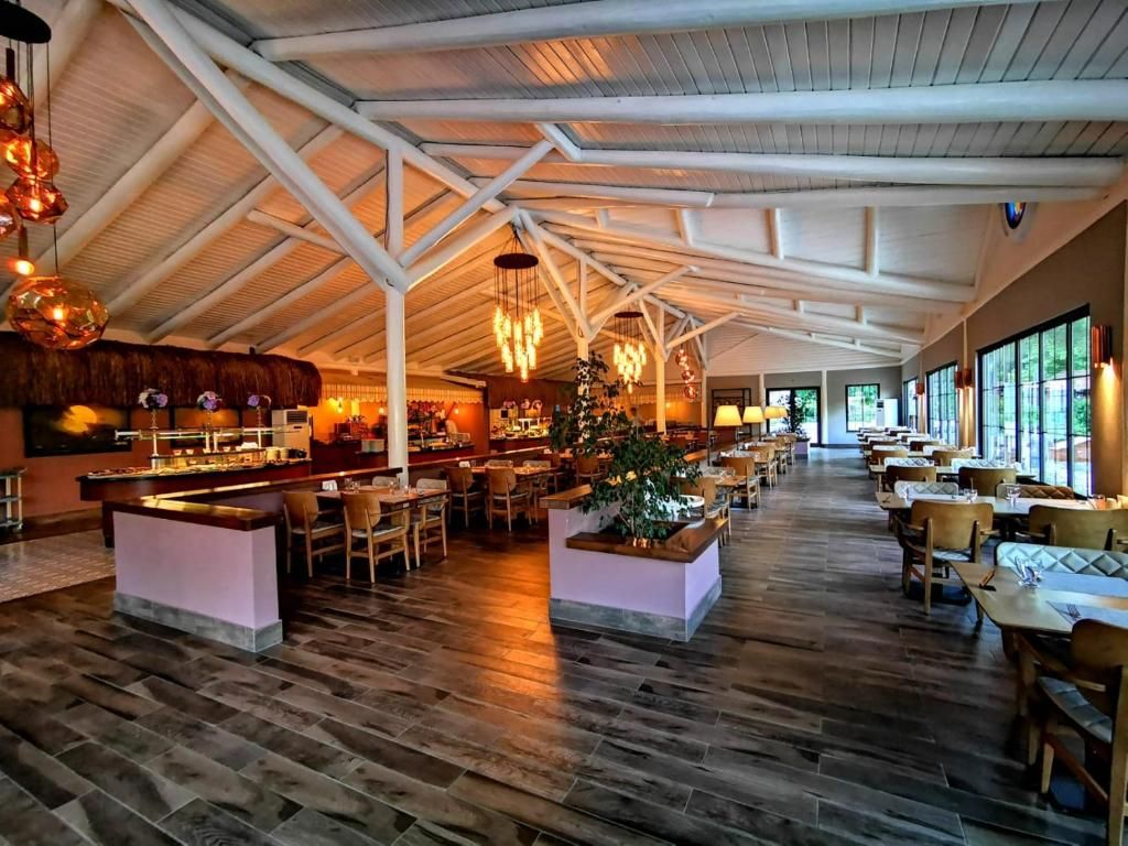 The Bay Beach Club Hotel фото 17