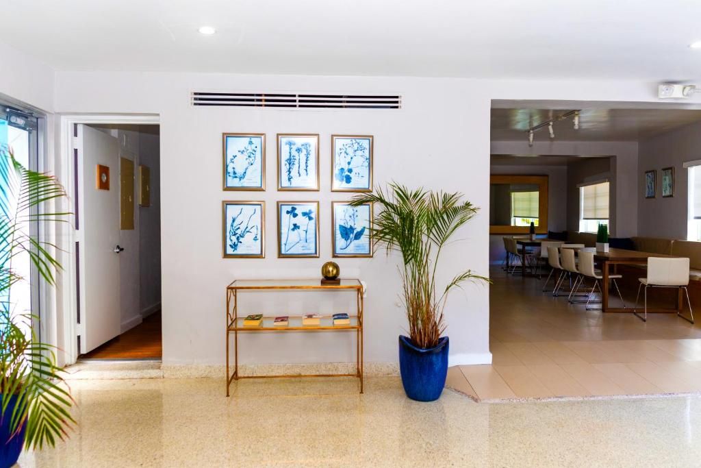 Aqua Hotel & Suites фото 4