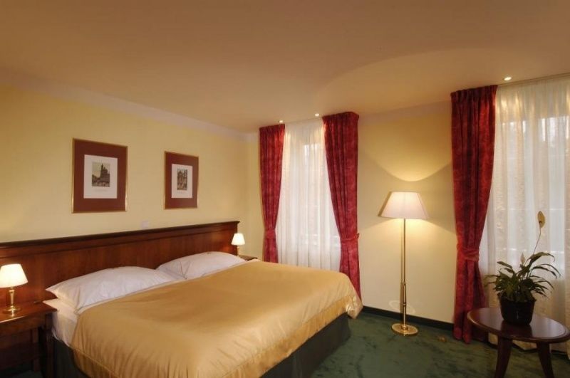 EA Hotel Jeleni Dvur Prague Castle фото 2