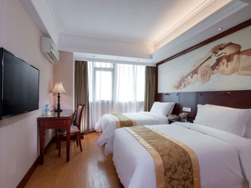 Vienna Hotel - Guangzhou South Railway Station Branch фото 7