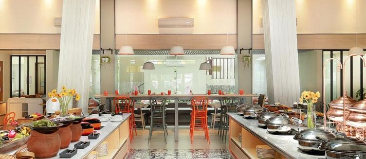 Фото отеля HARRIS Hotel Kuta Tuban Bali