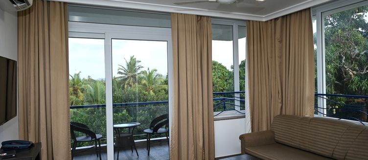 Фото отеля Candolim Suites