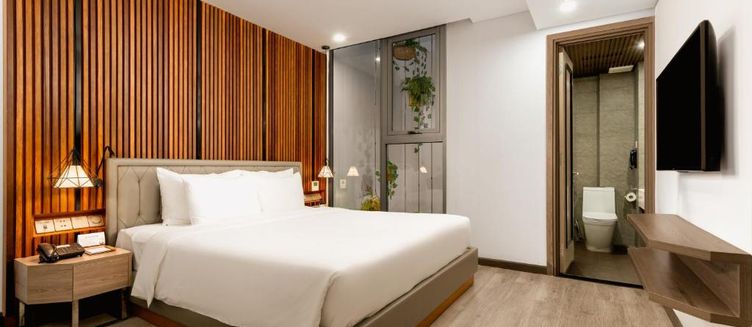 Фото отеля Haian Riverfront Hotel