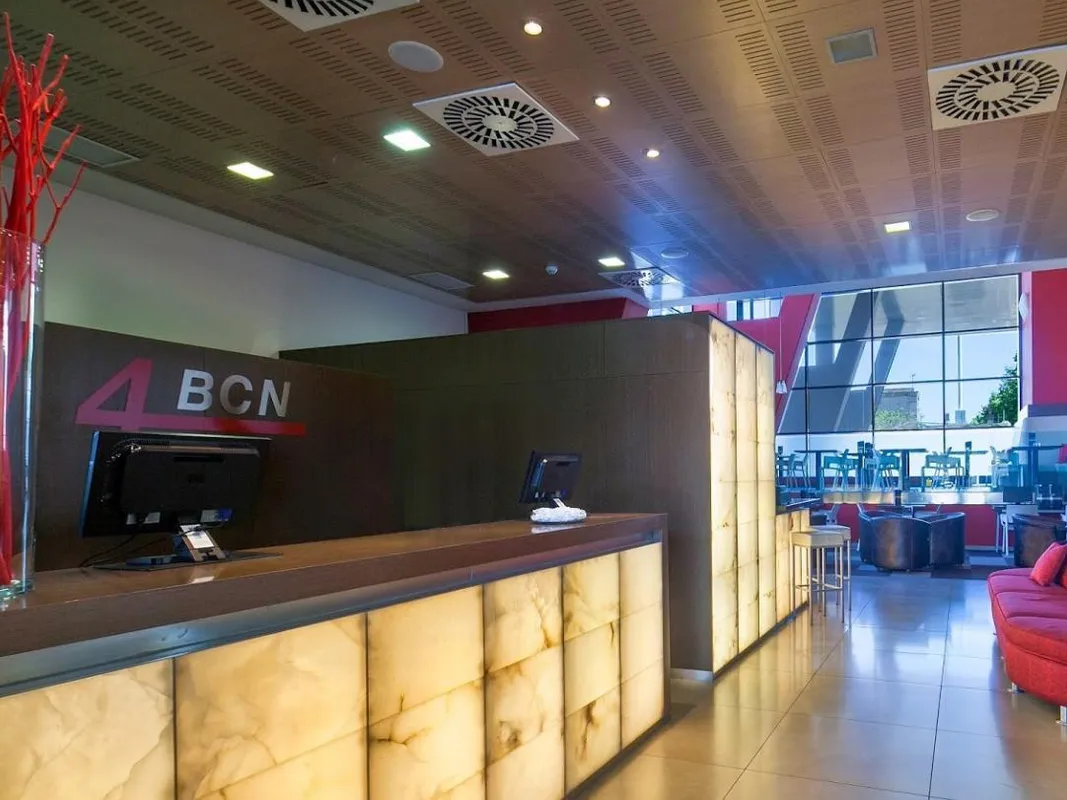 Hotel 4 Barcelona фото 3