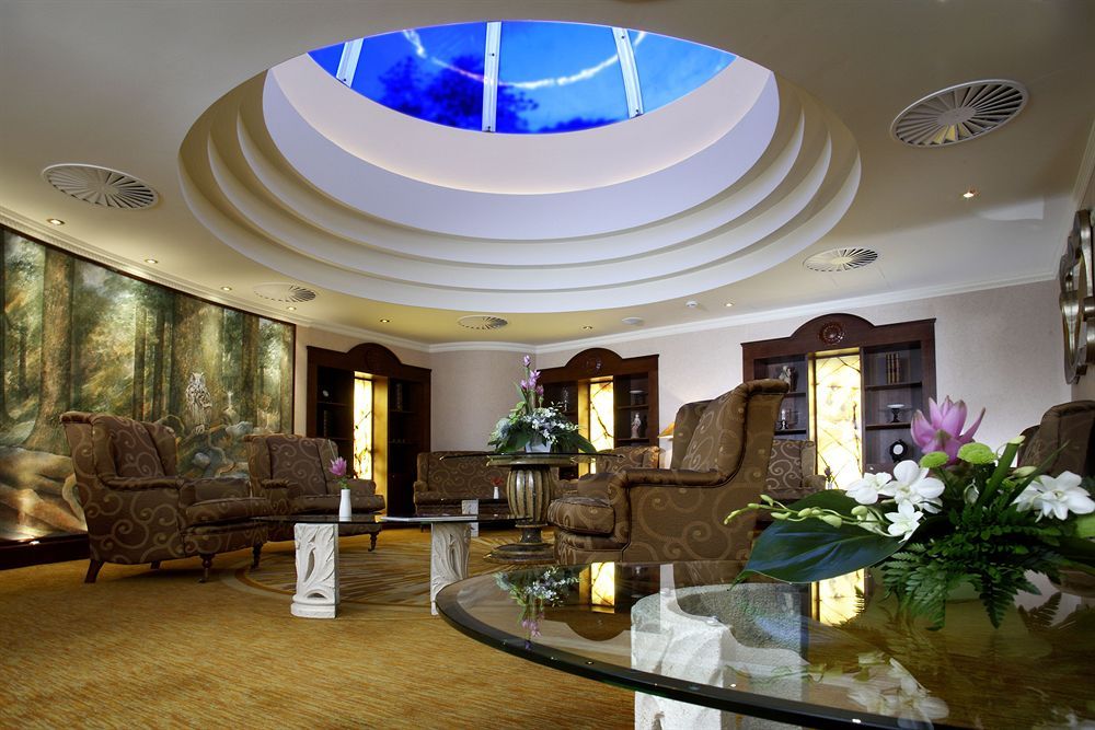 Lindner Hotel Prague Castle фото 54