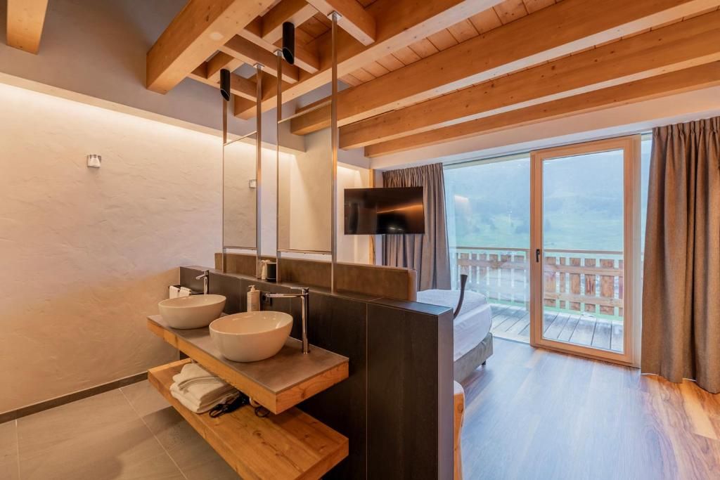 Alpen Village Hotel фото 4