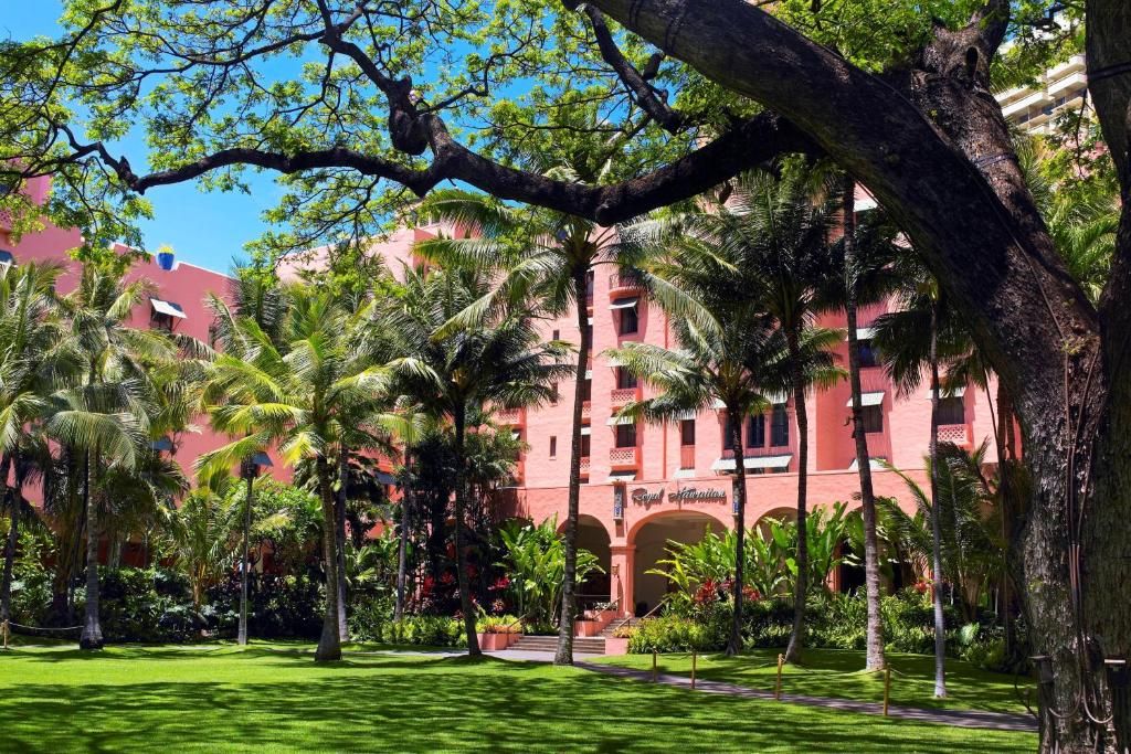 The Royal Hawaiian, A Luxury Collection Resort фото 56