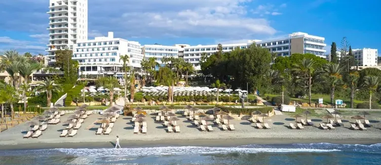 Фото отеля Mediterranean Beach