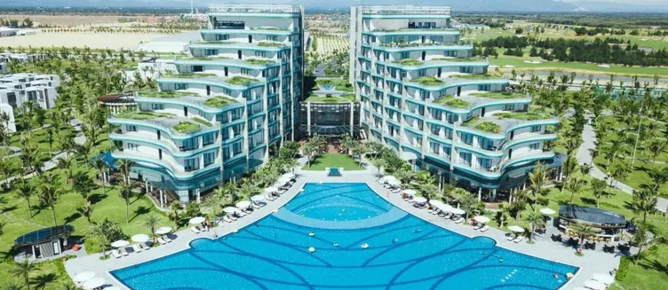 Фото отеля Vinpearl Resort & Golf Nam Hoi An
