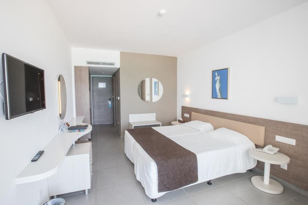Vassos Nissi Plage Hotel & Spa фото 3