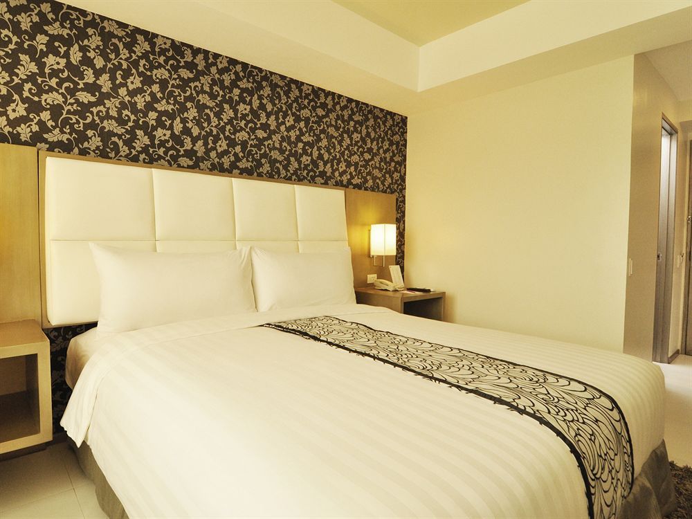 Quest Hotel & Conference Center - Cebu фото 43