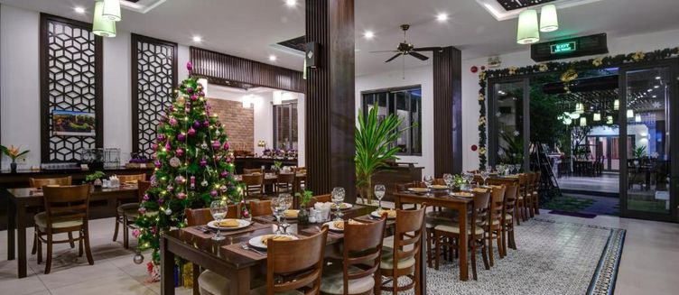 Фото отеля White Lotus Hotel Hoian