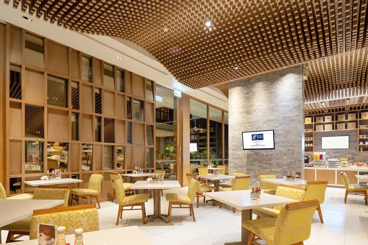 Holiday Inn Express Phuket Patong Beach Central фото 10