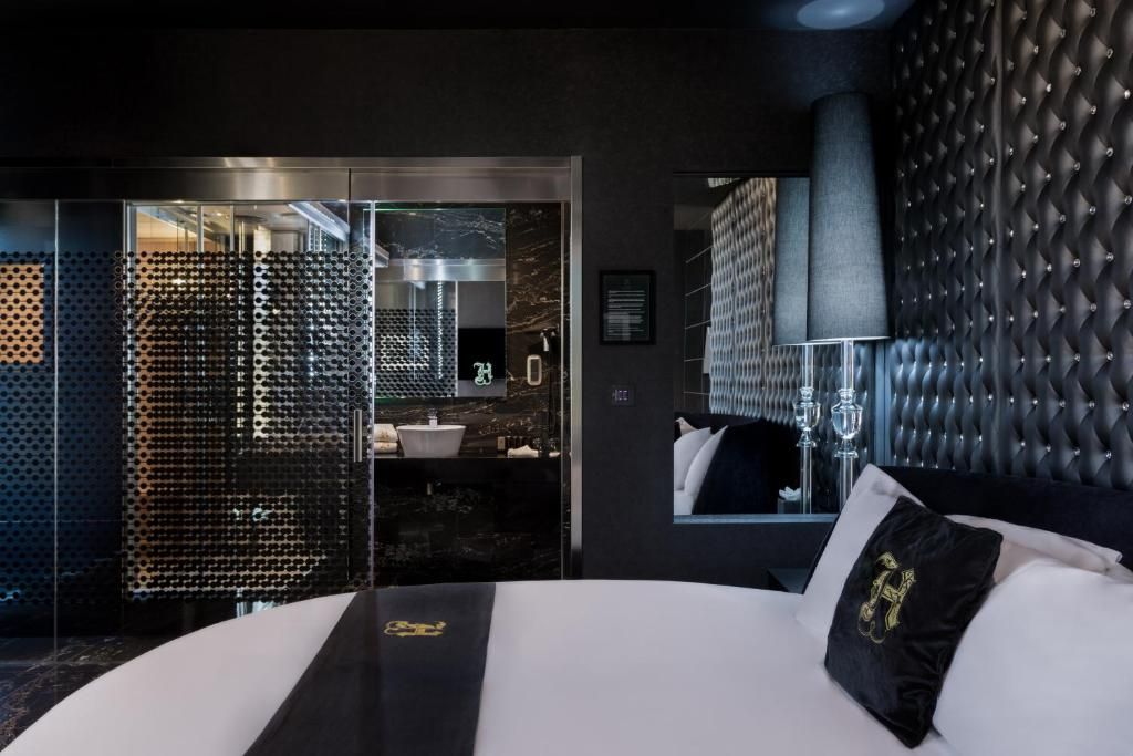 Hugo's Boutique Hotel - Adults Only фото 32