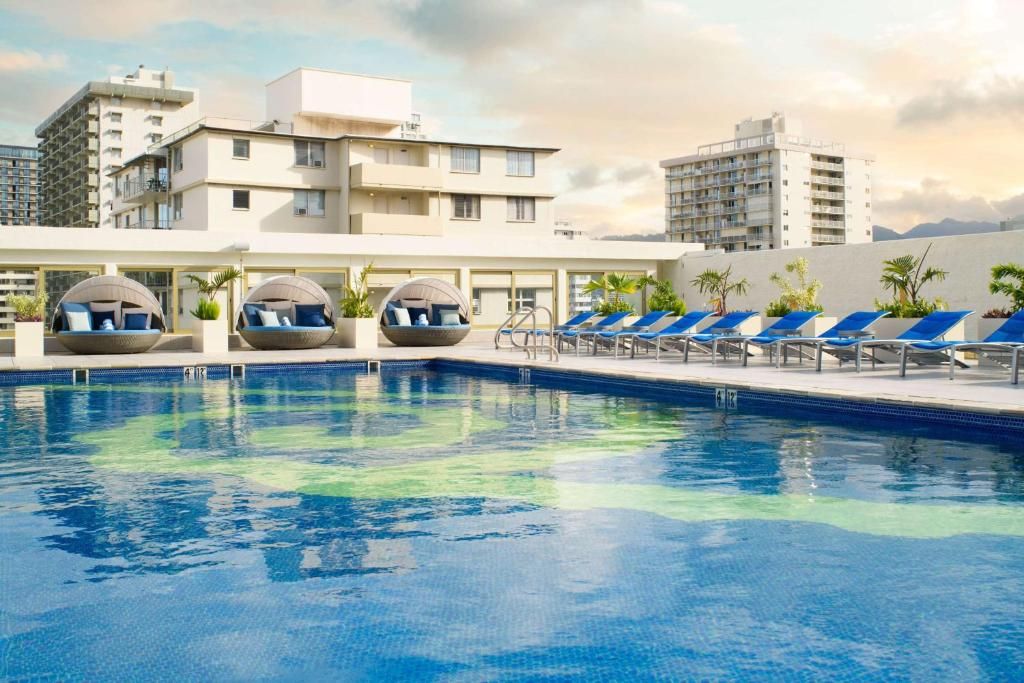 Hilton Waikiki Beach Hotel фото 31